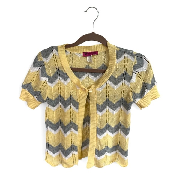 Chevron Knit Short Sleeve Cardigan - Picture 2 of 5